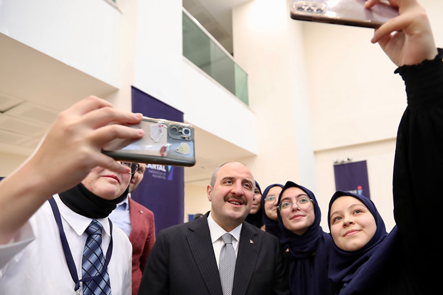 GİRİŞİMCİLİK VE İNOVASYONUN ZİRVESİ