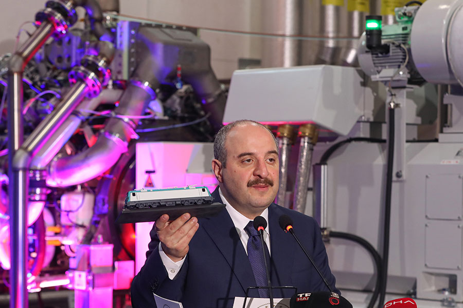 TÜRKİYE'NİN İLK YERLİ TASARIM LOKOMOTİF MOTORU